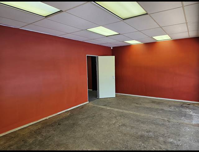 588M² OFFICE TO LET IN ALRODE
